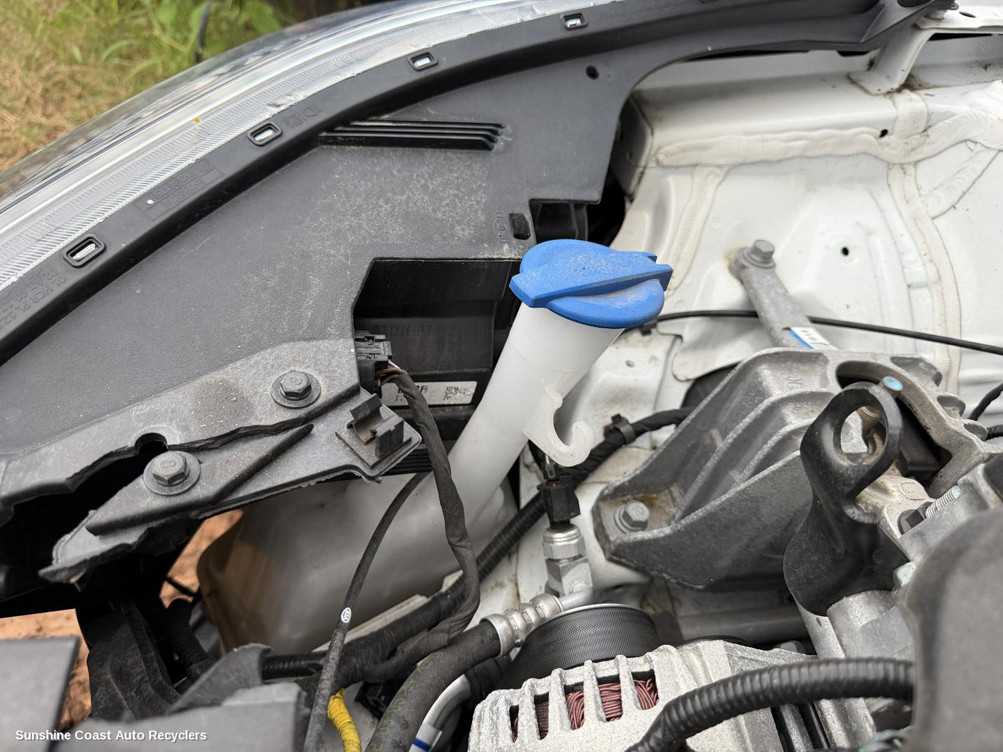 2018-2024 Kia Cerato Washer Bottle