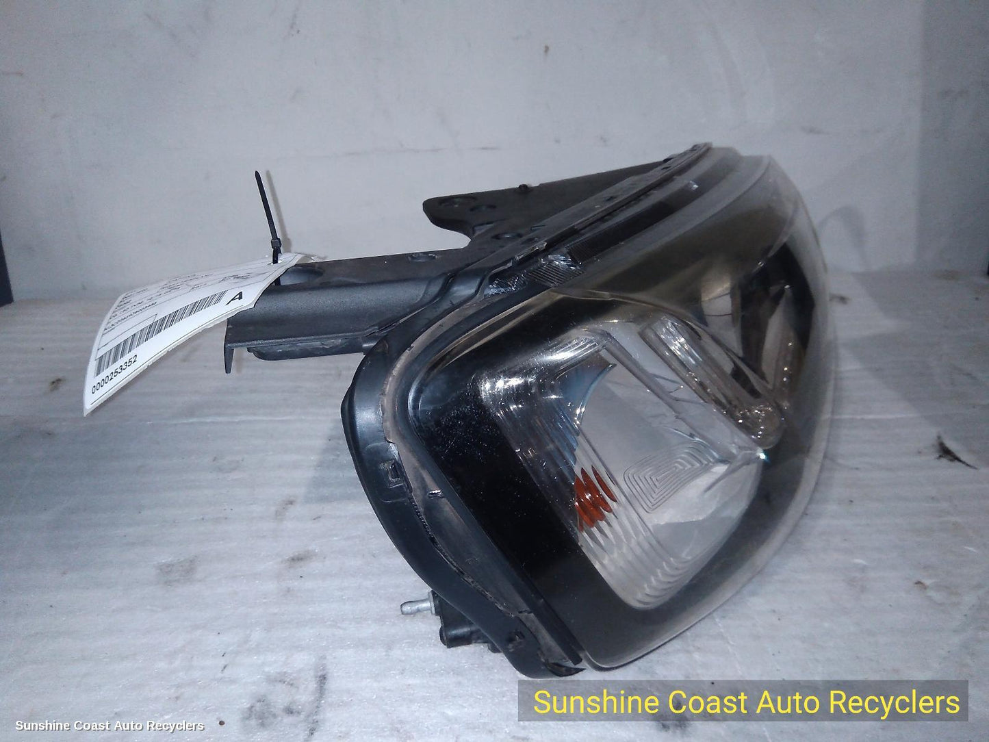 2015-2018 Holden Captiva Right Headlamp