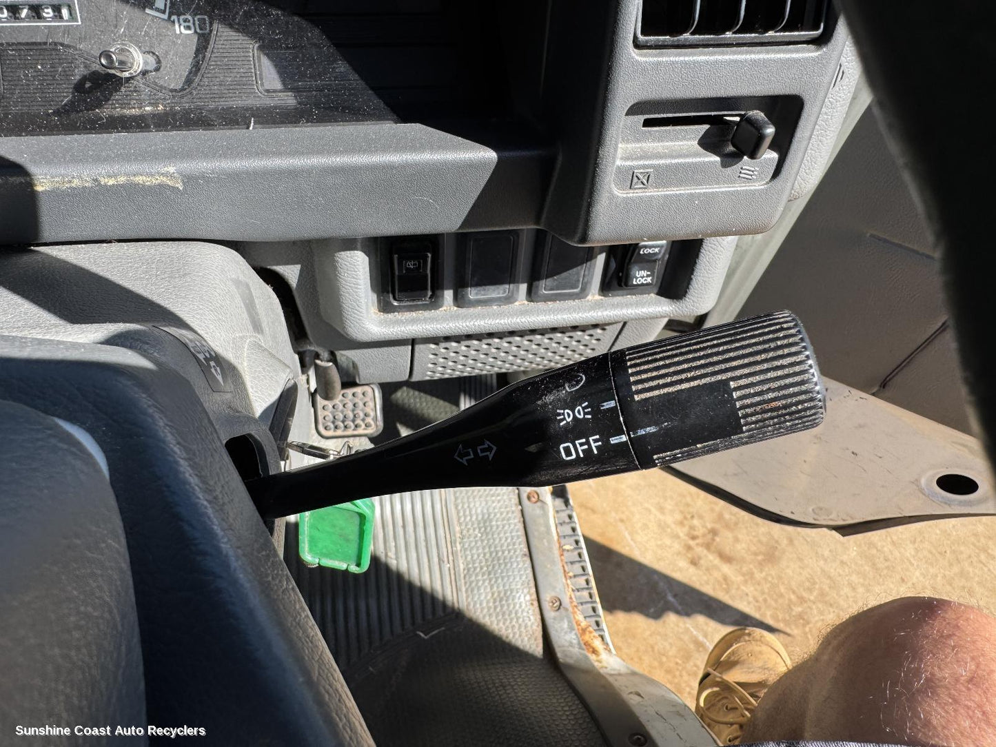 2007 Mitsubishi L300 Combination Switch