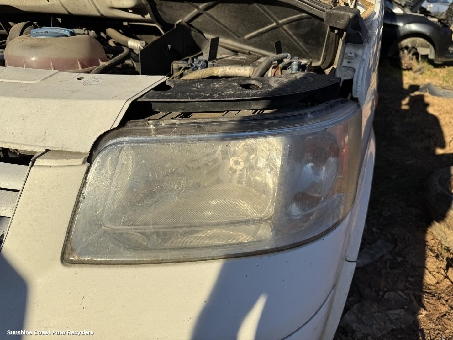 2004-2010 Volkswagen Transporter Left Headlamp