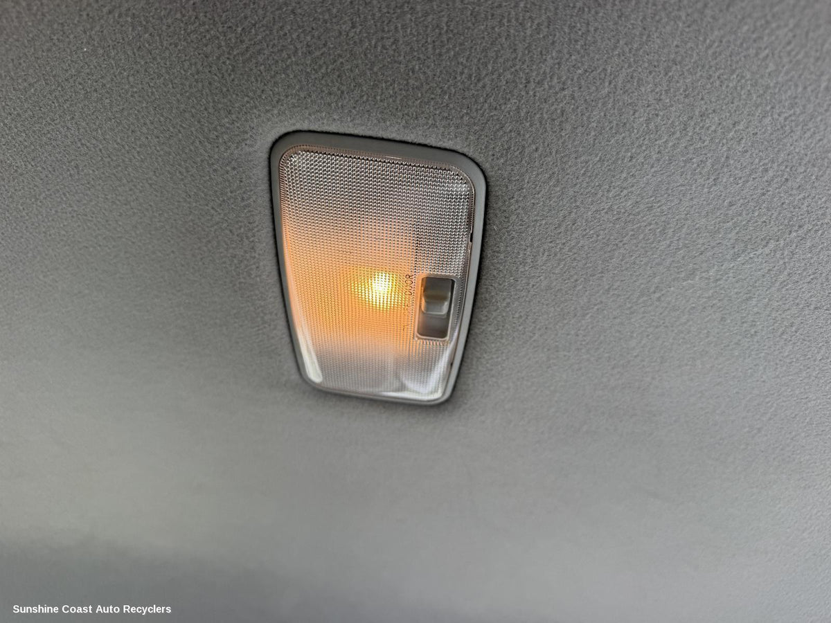 2005-2016 Toyota Yaris Courtesy Light