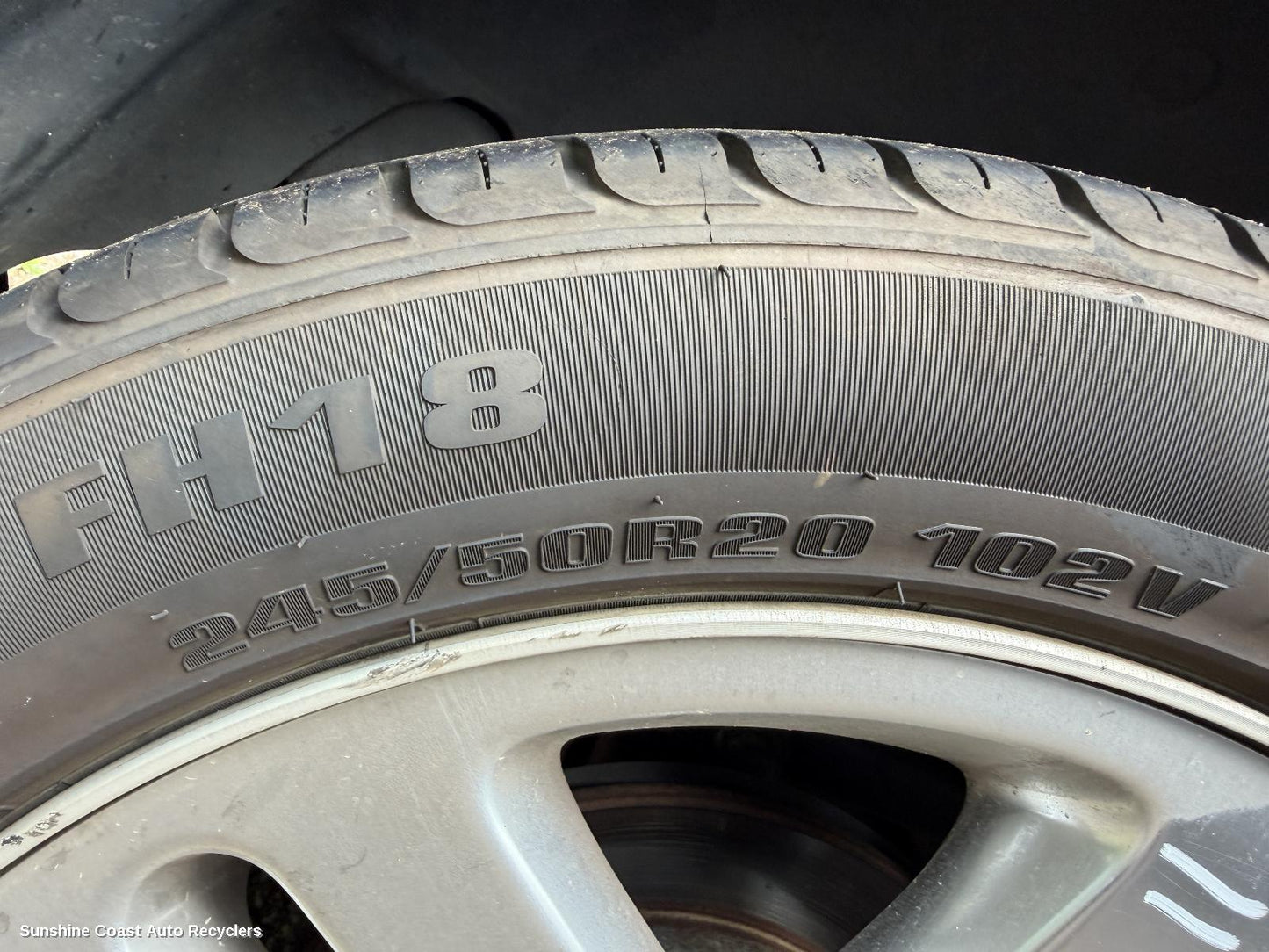 2007-2011 Dodge Nitro Tyre
