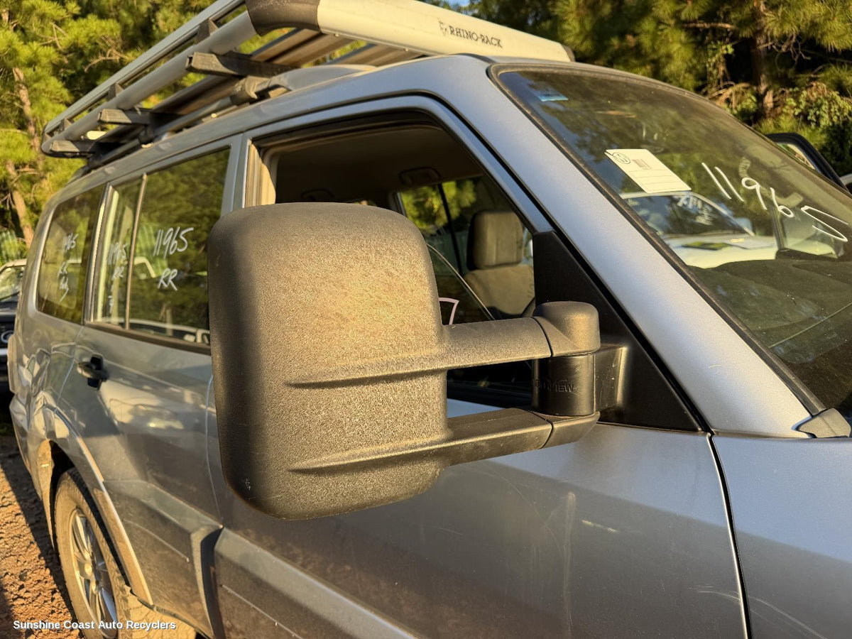 2006-2014 Mitsubishi Pajero Left Door Mirror
