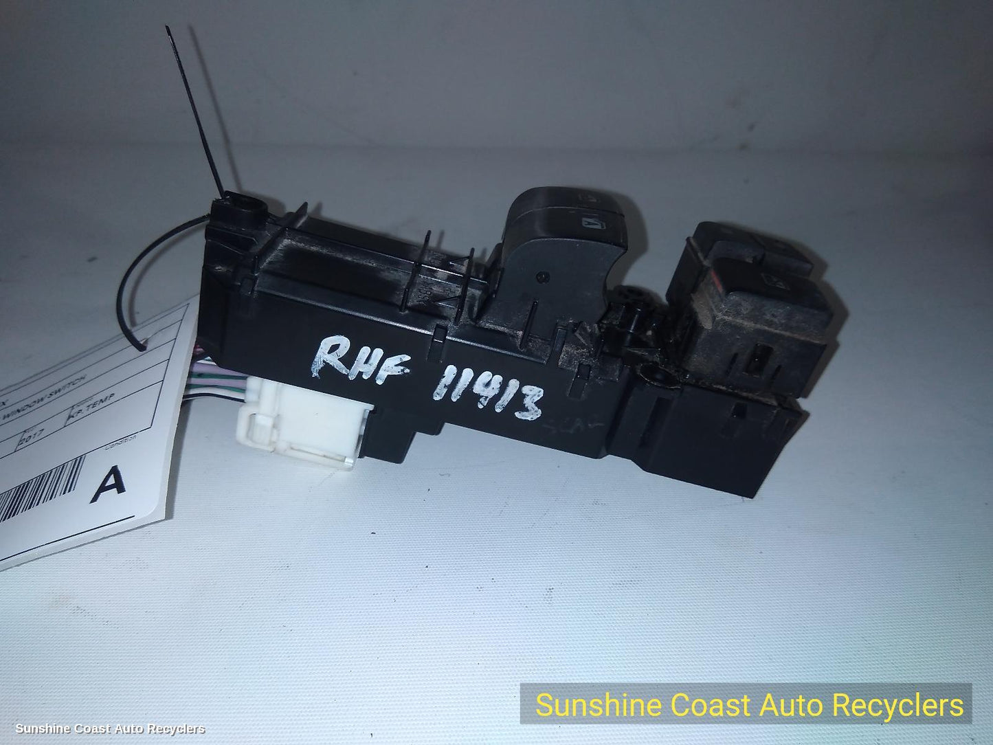 2015-2025 Toyota Hilux Pwr Dr Wind Switch