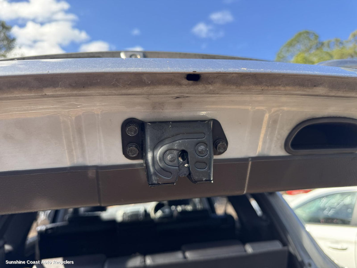 2005-2012 Hyundai Santa Fe Door Boot Gate Lock