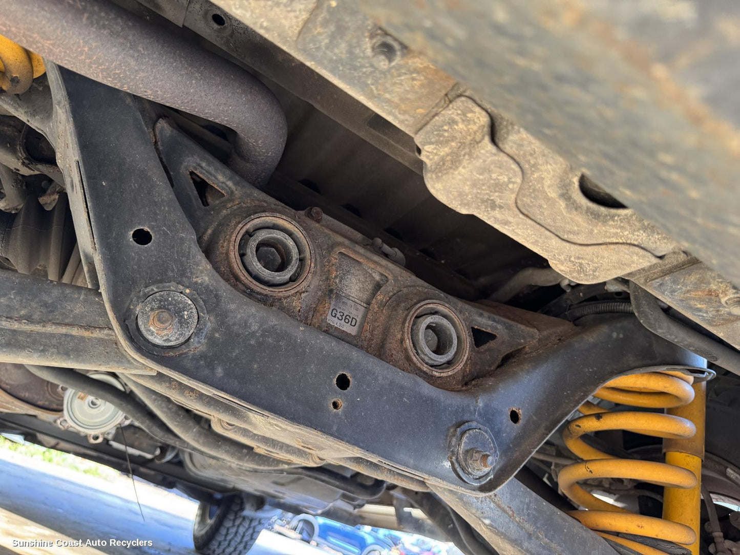 2002 Mitsubishi Pajero R Beam Cradle Xmembr