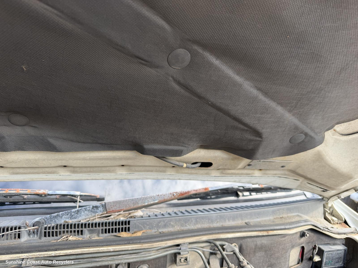 2000-2006 Mitsubishi Pajero Wiper Arm