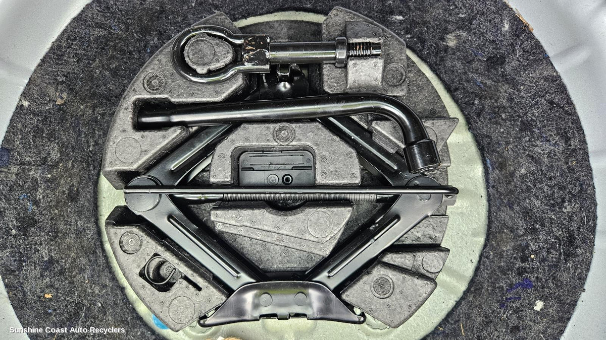 2011-2015 Ford Focus Jack Tool Kit