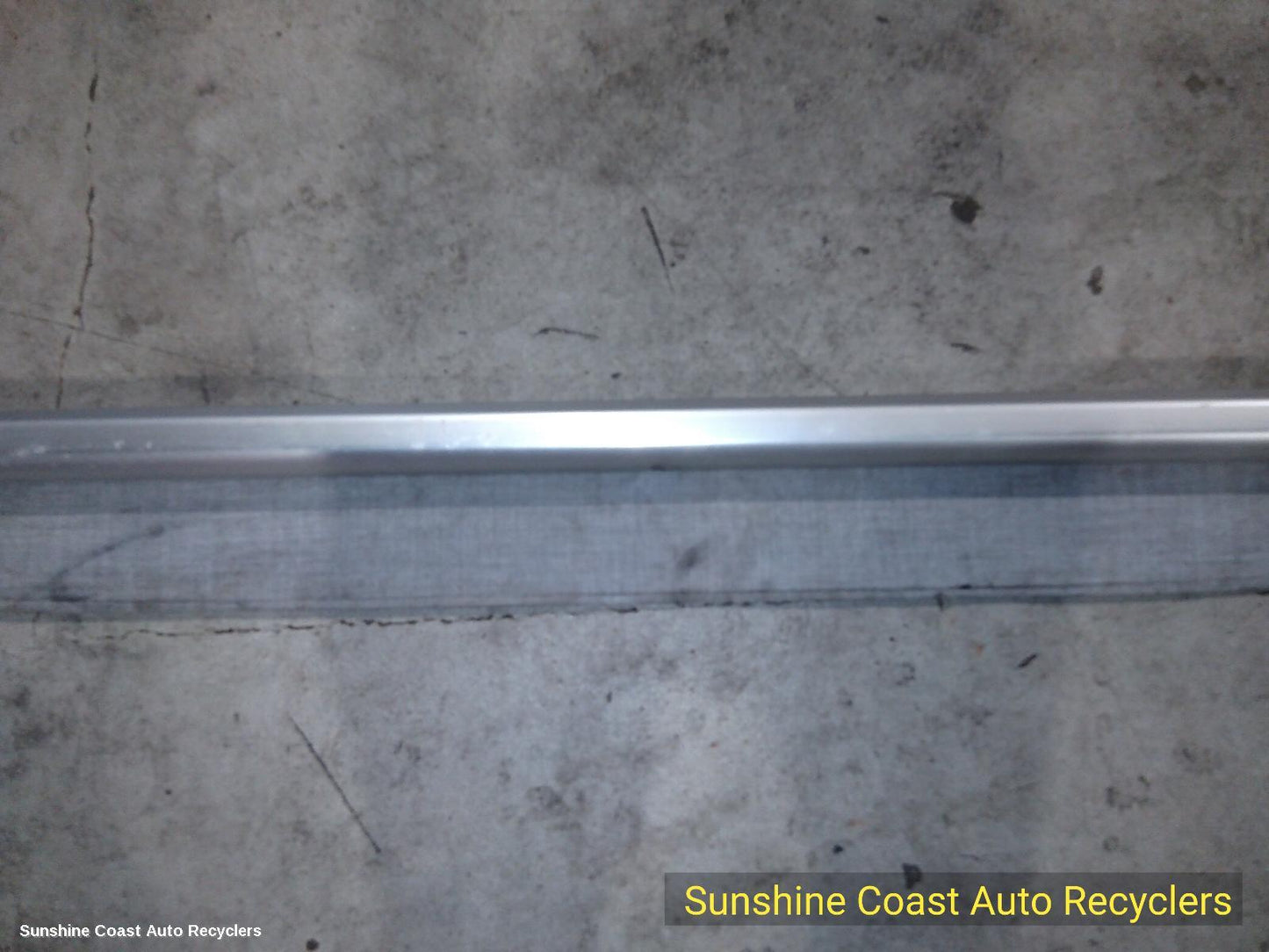 2013 Mitsubishi Outlander Parcel Shelf Cargo Blind
