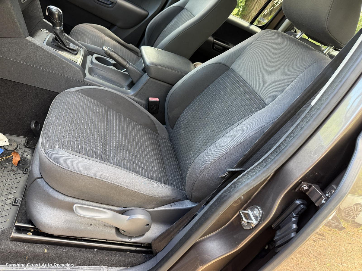 2010-2016 Volkswagen Amarok Front Seat