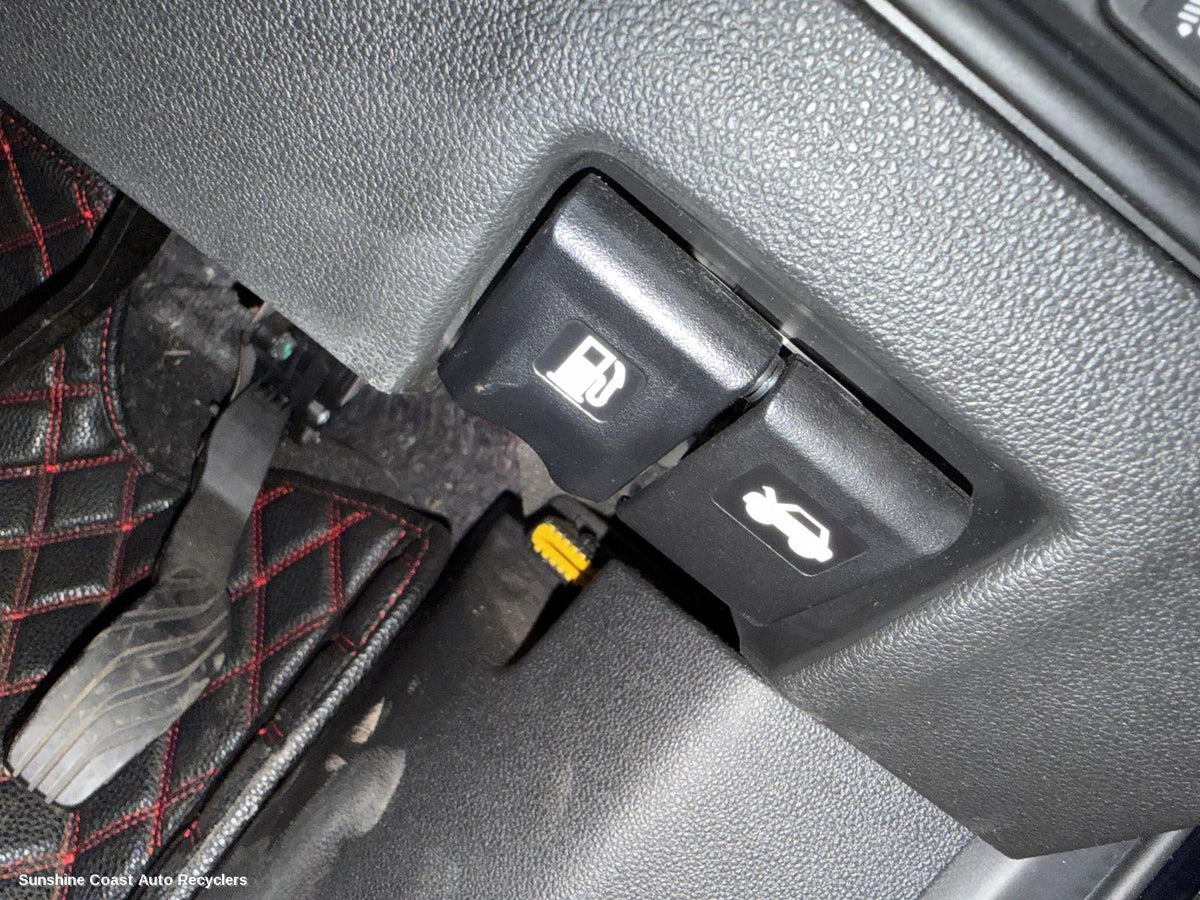 2016-2026 Renault Kaleos Bonnet Release