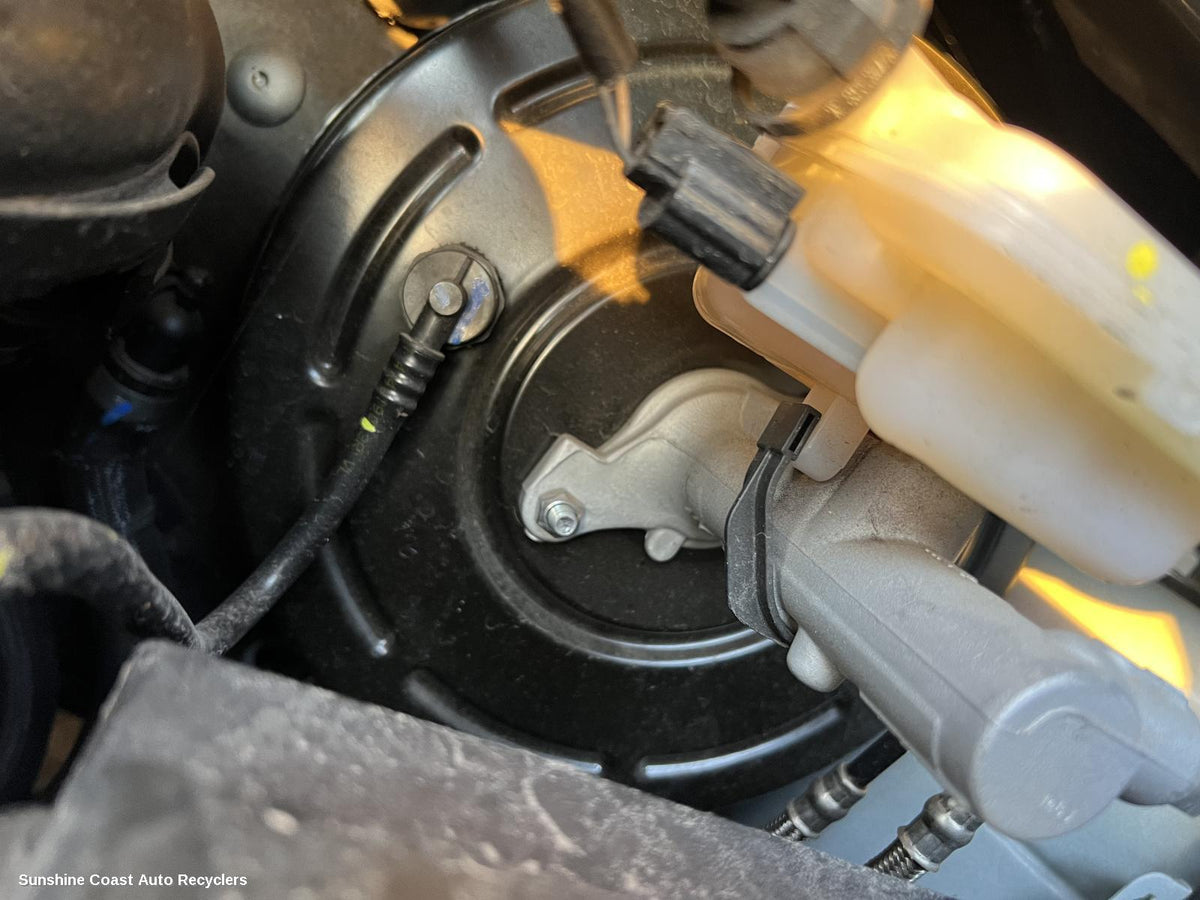 2015-2026 Renault Trafic Brake Booster