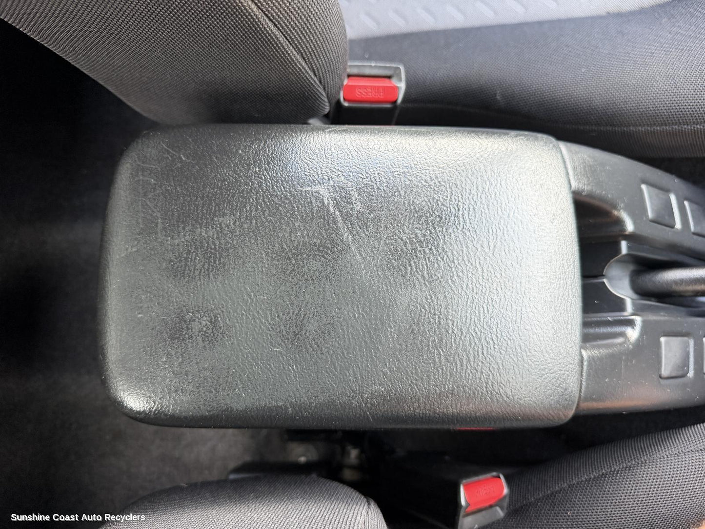 2008-2015 Nissan Navara Console