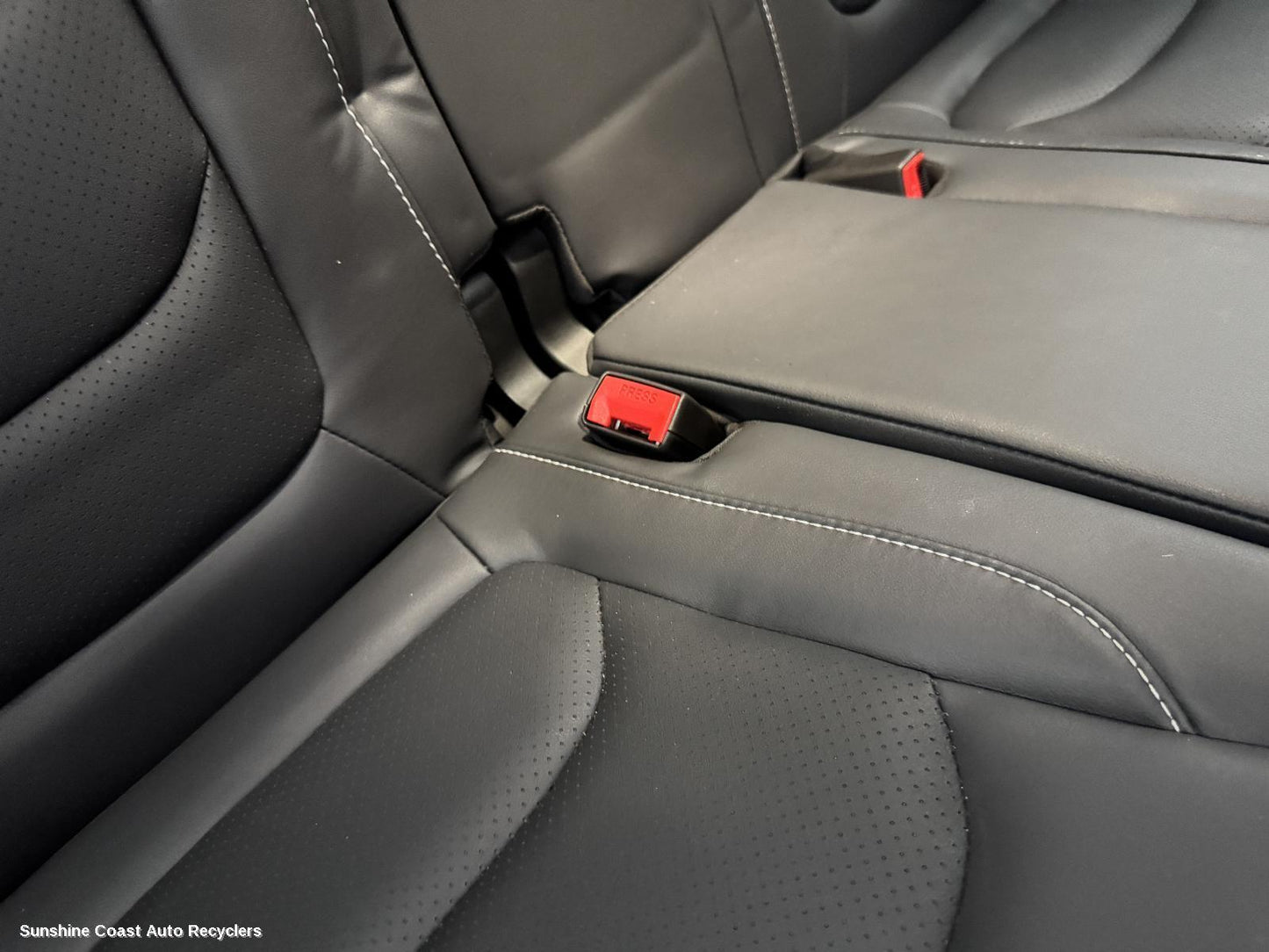 2022 Ldv D90 Seatbelt Stalk