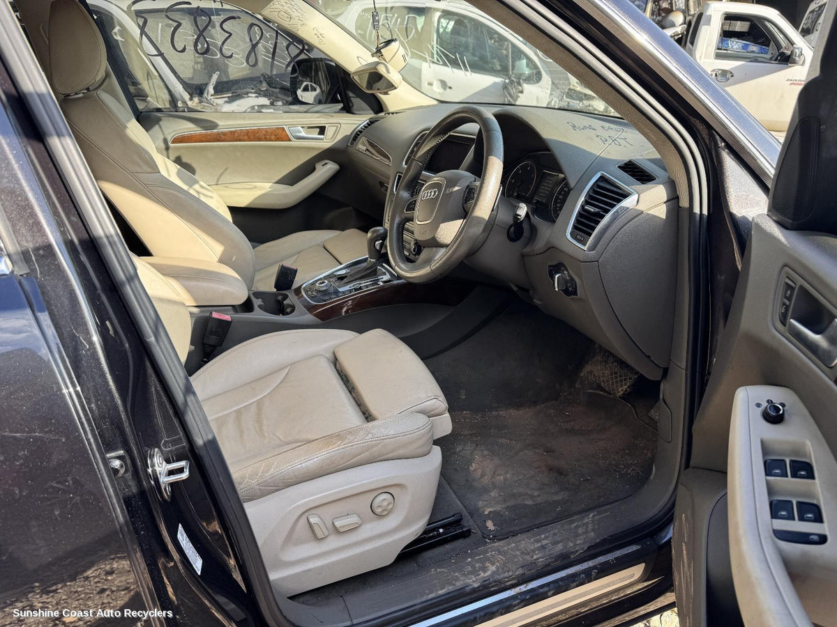 2008-2013 Audi Q5 Right Front Door
