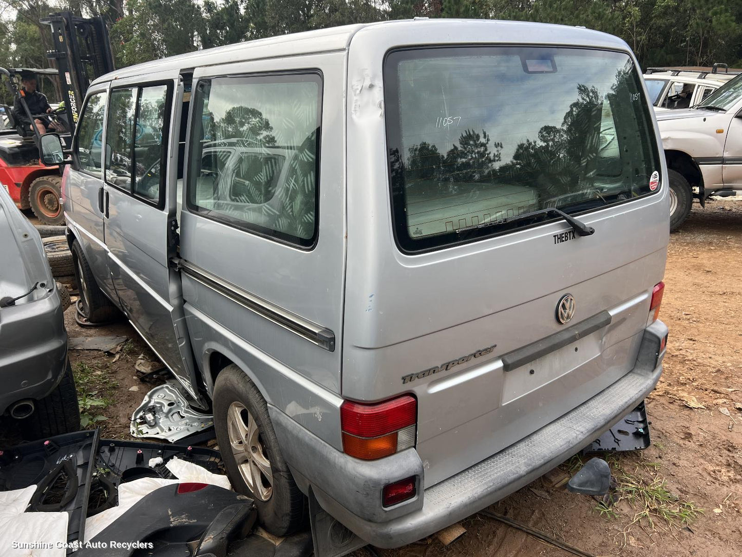 2003 Volkswagen Transporter Rear Garnish