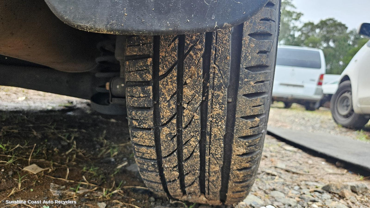 2007-2014 Mazda 2 Tyre