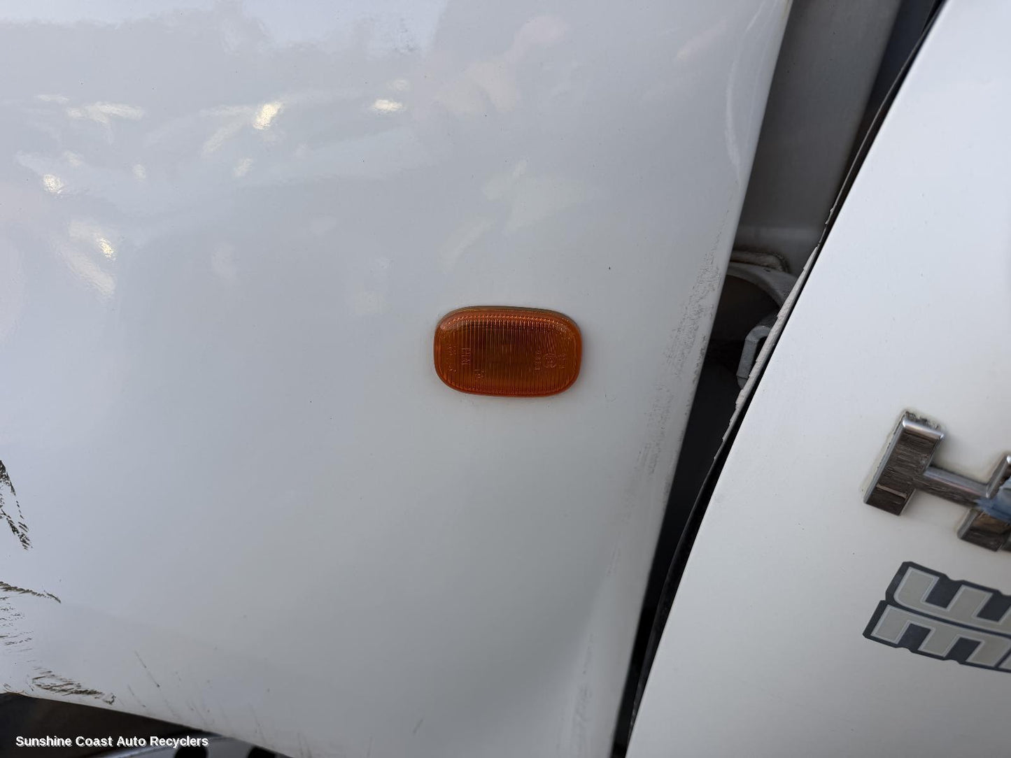 2011-2015 Toyota Hilux Left Indicator Fog Side