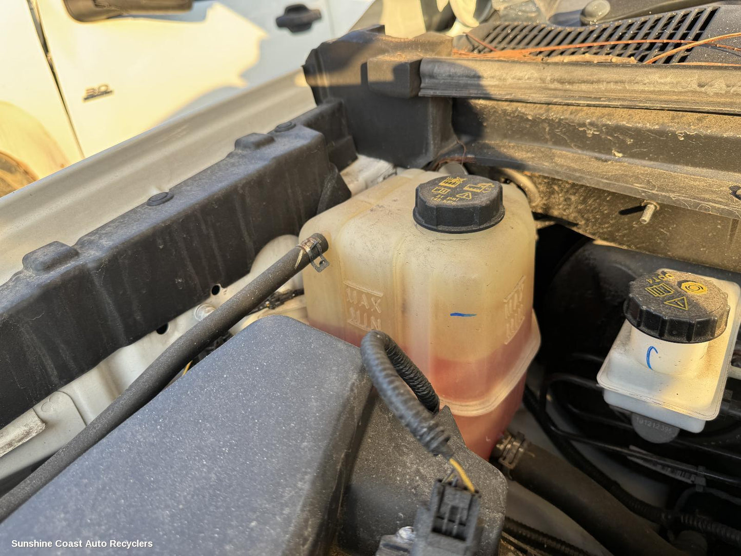 2017-2021 Ldv T60 Overflow Bottle
