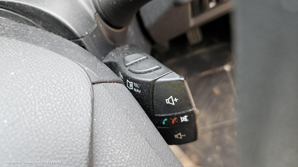 2010-2016 Renault Megane Misc Switch Relay