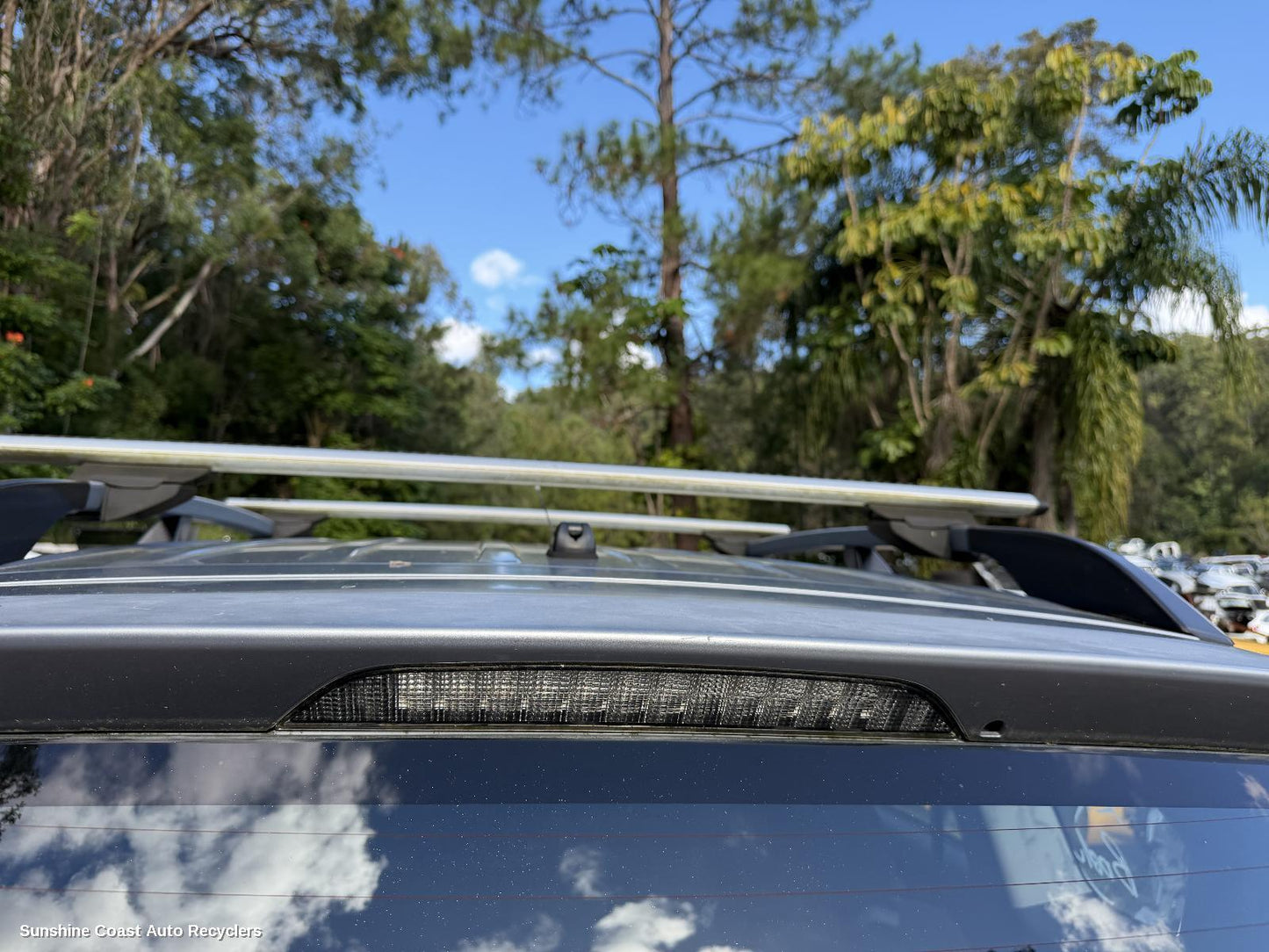 2009-2012 Mitsubishi Outlander High Level Stoplight