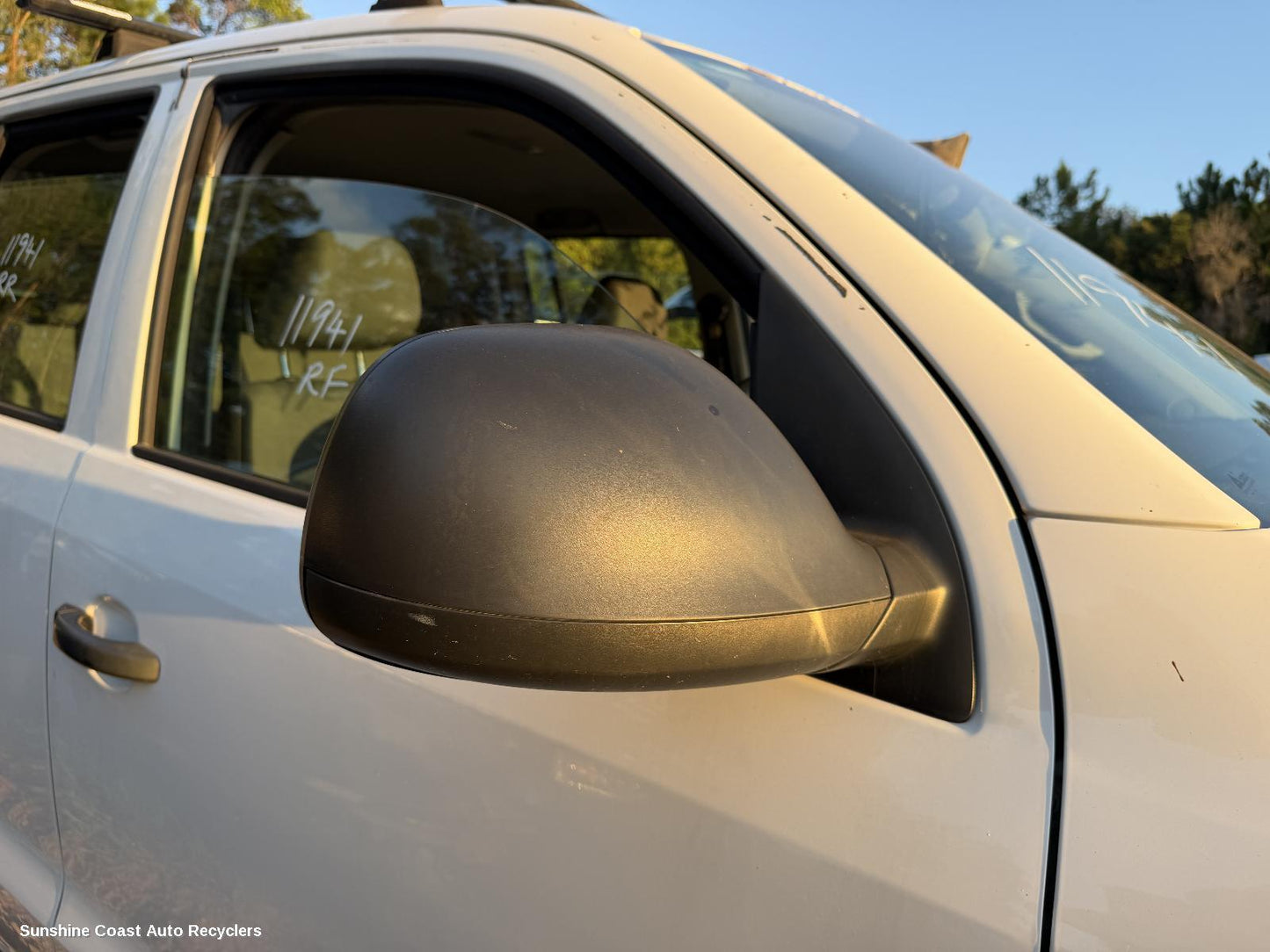 2013-2022 Volkswagen Amarok Right Door Mirror