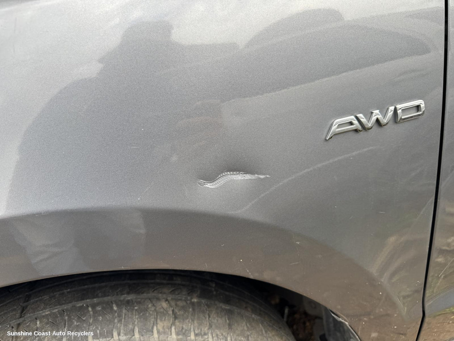 2011 Hyundai Santa Fe Left Guard