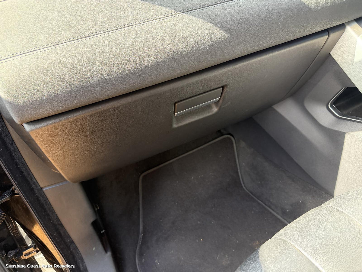 2011-2019 Land Rover Rangerover Evoque Glove Box