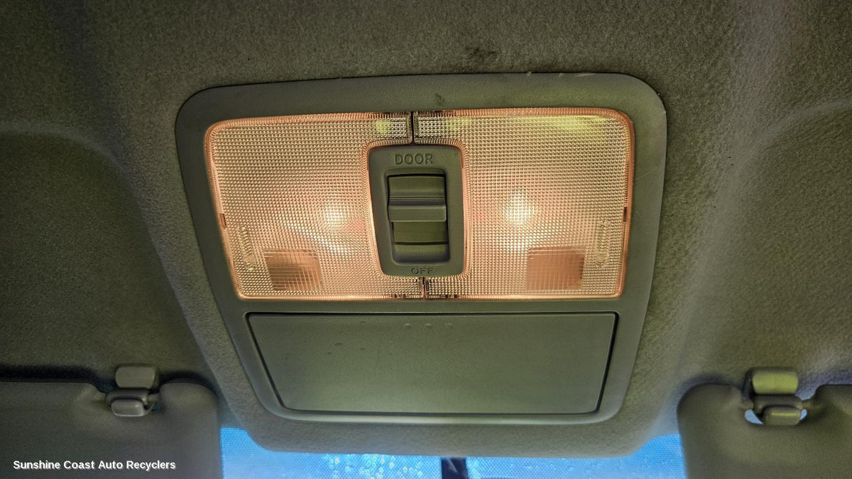 2005-2012 Toyota Rav4 Courtesy Light