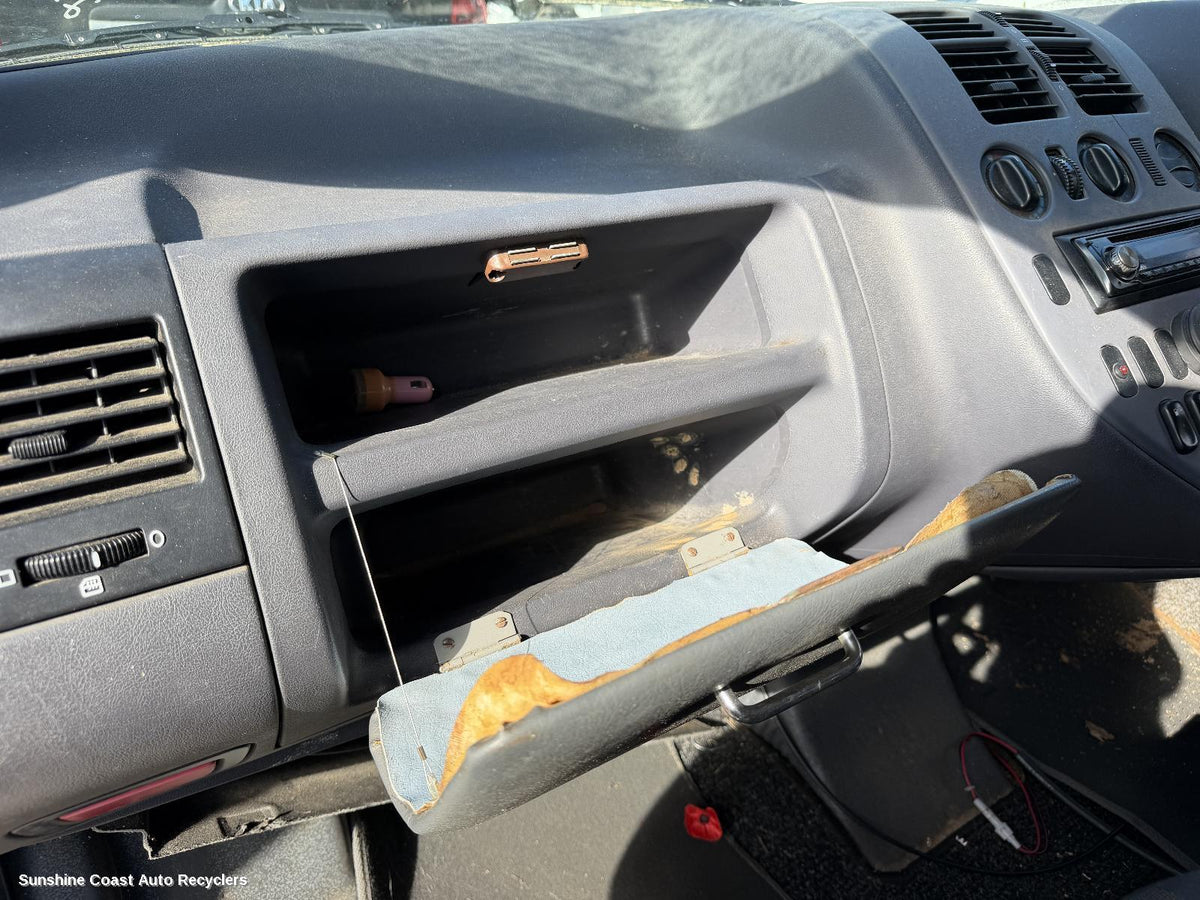 1998-2004 Mercedes Vito Glove Box