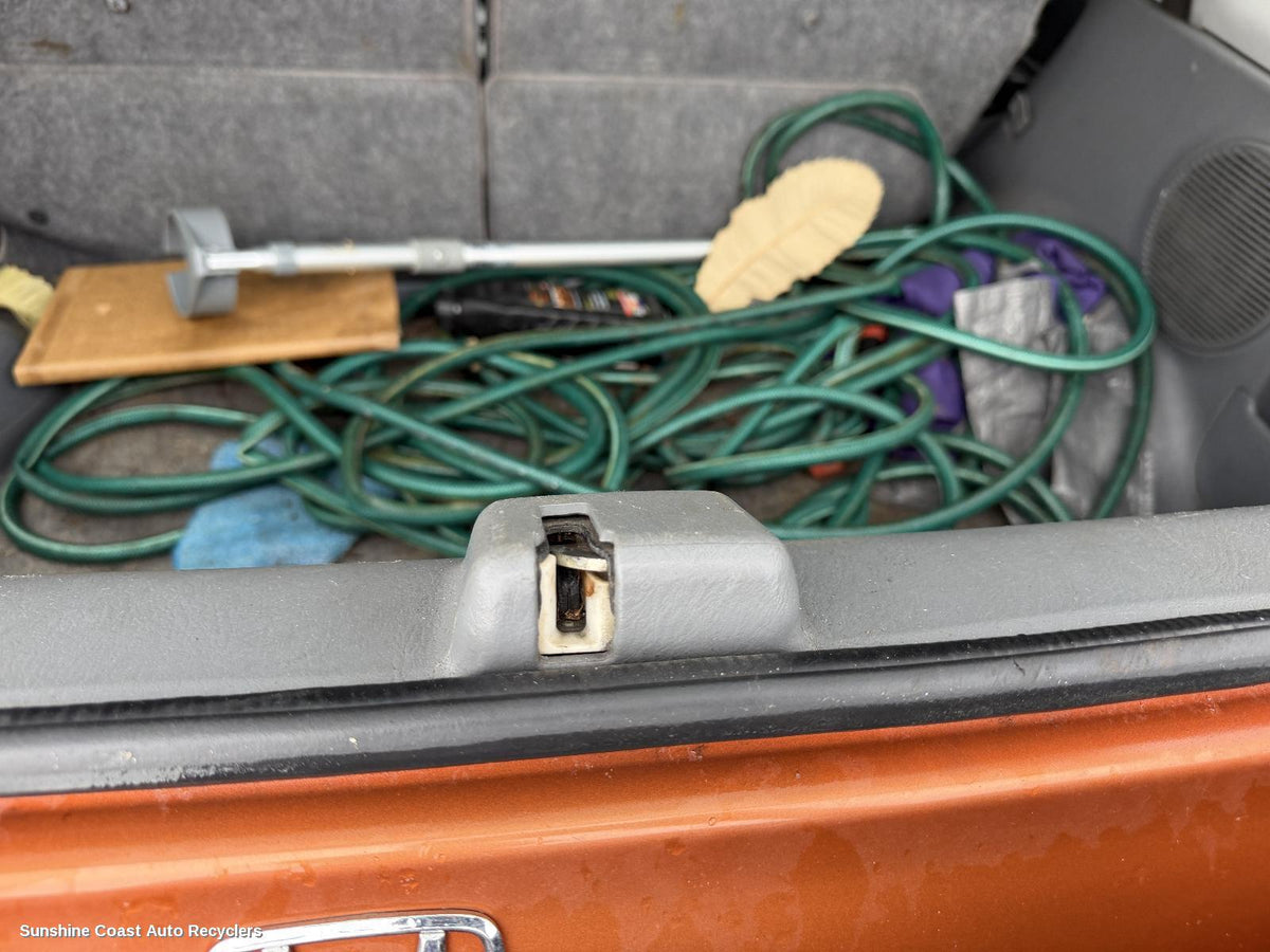 1995-2001 Honda Crv Door Boot Gate Lock