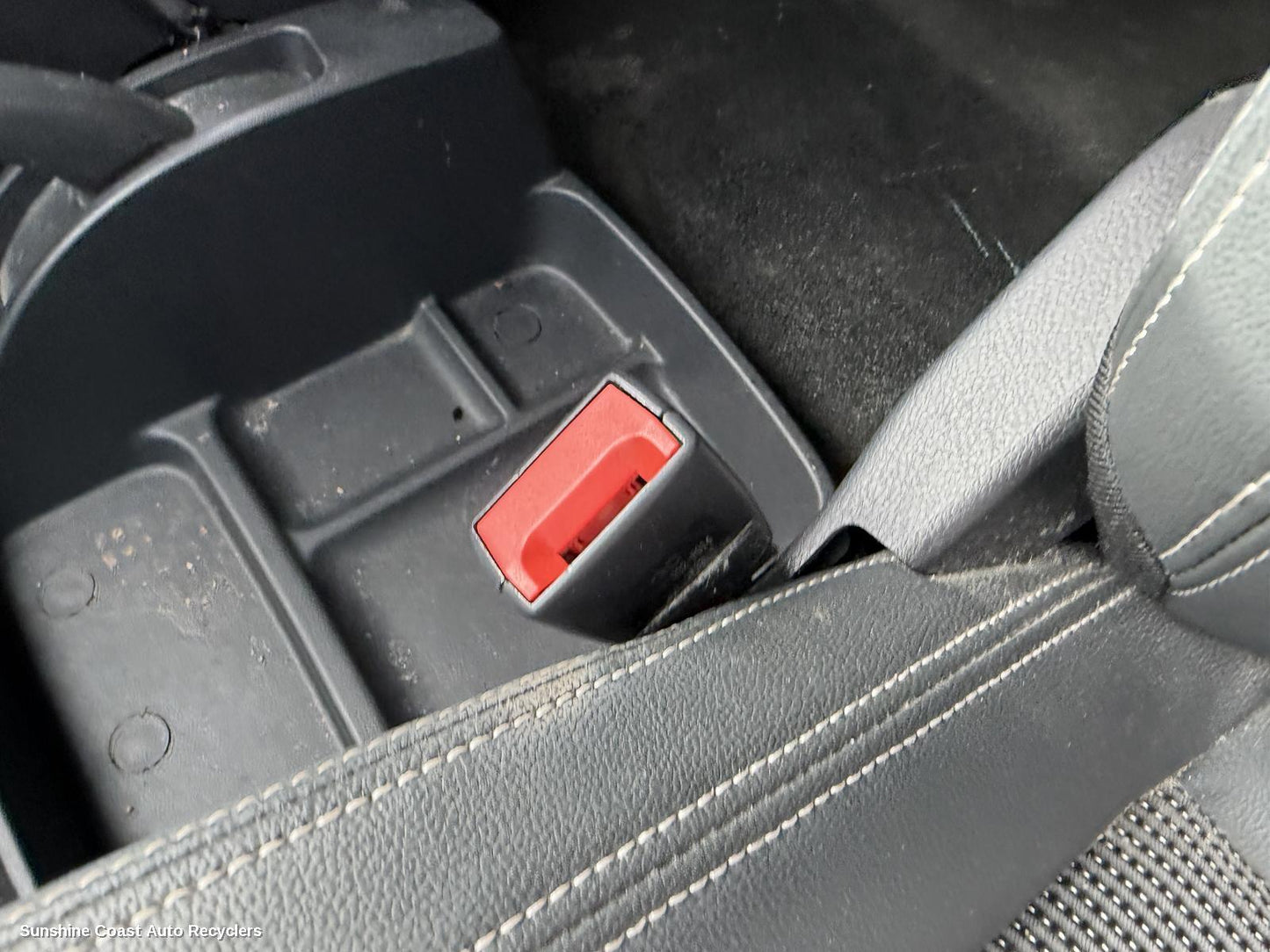 2015-2025 Ldv G10 Seatbelt Stalk