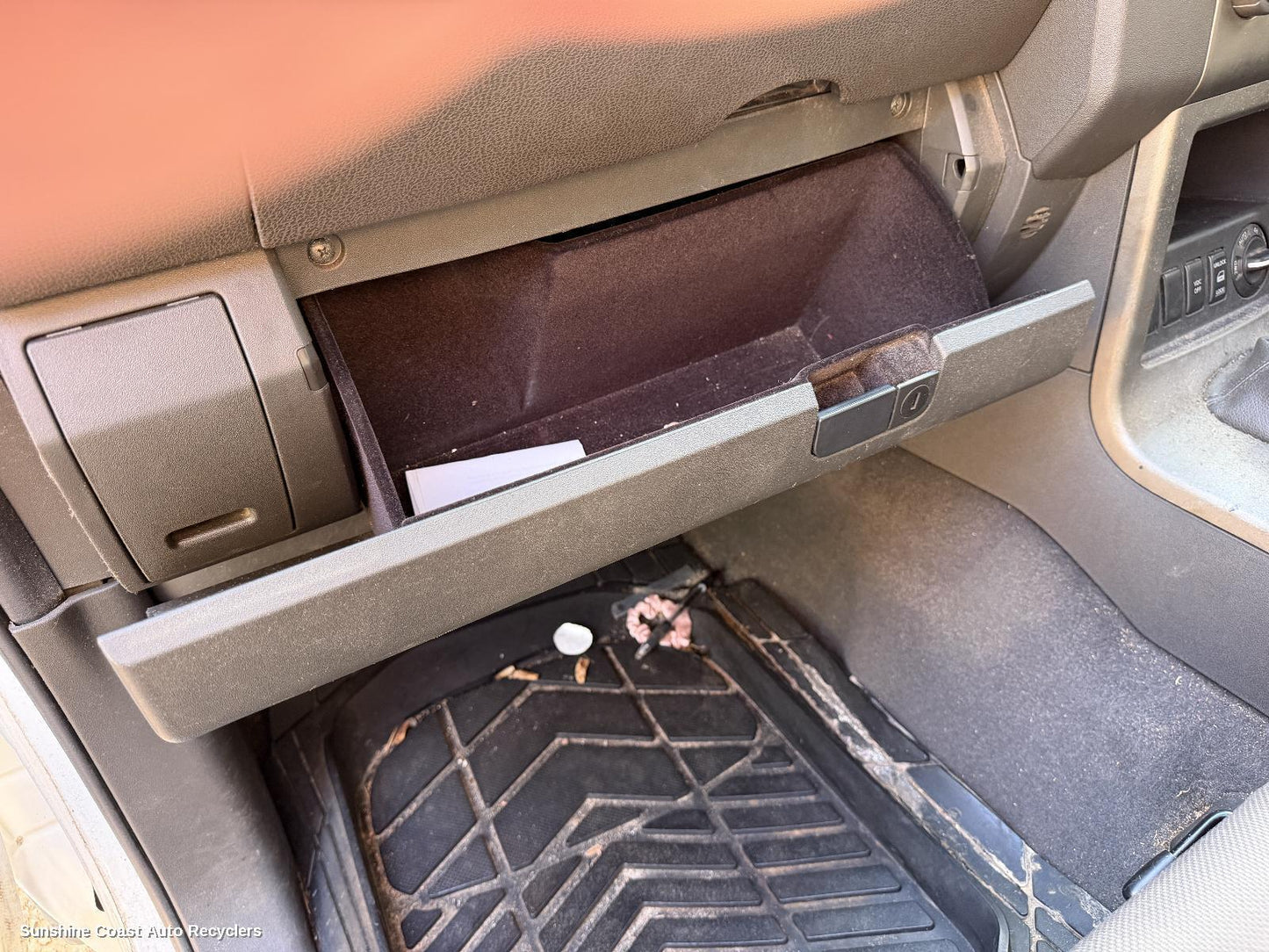 2005-2013 Nissan Pathfinder Glove Box