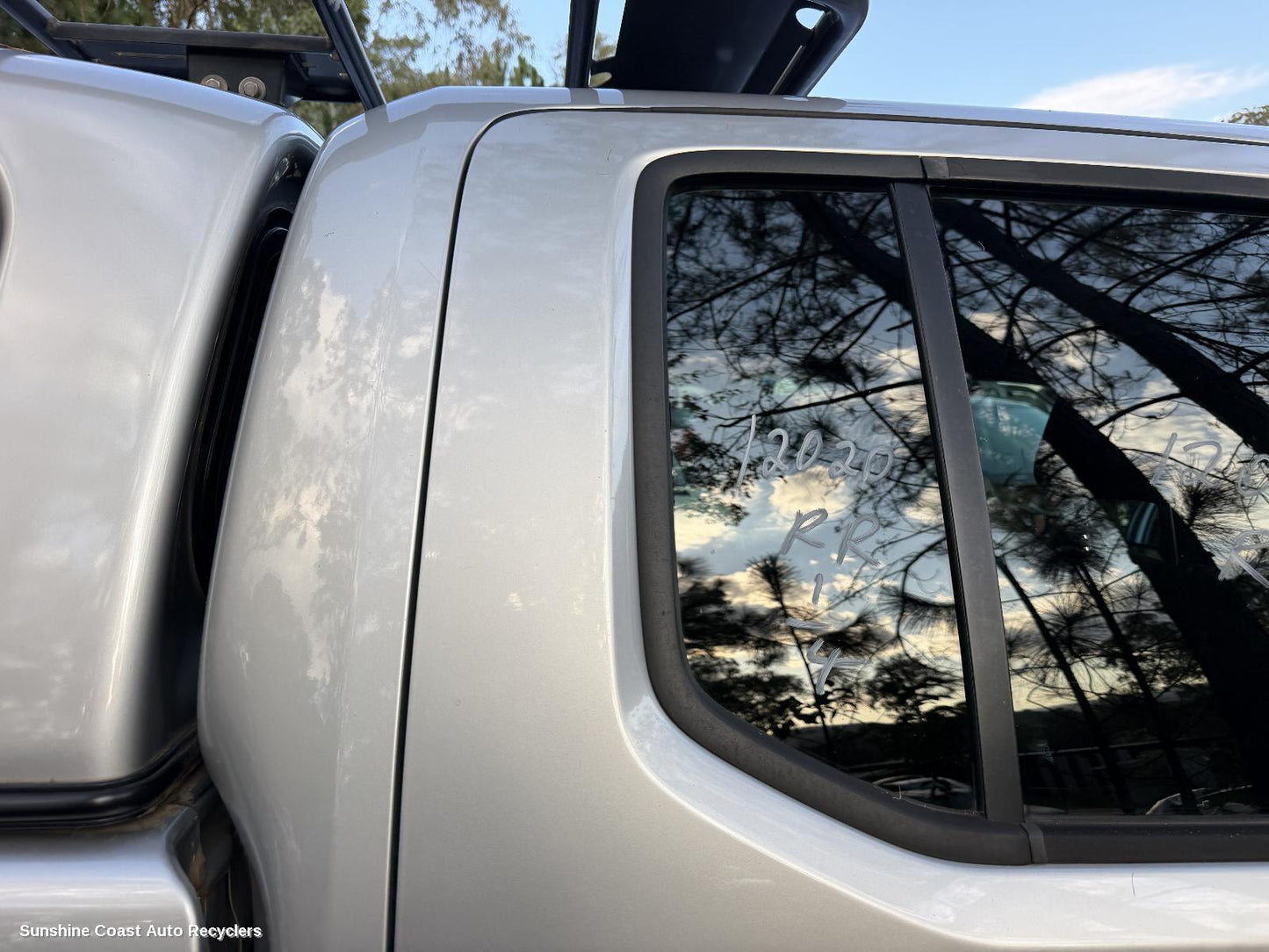 2005-2015 Nissan Navara Right Rear 1 4 Door Glass