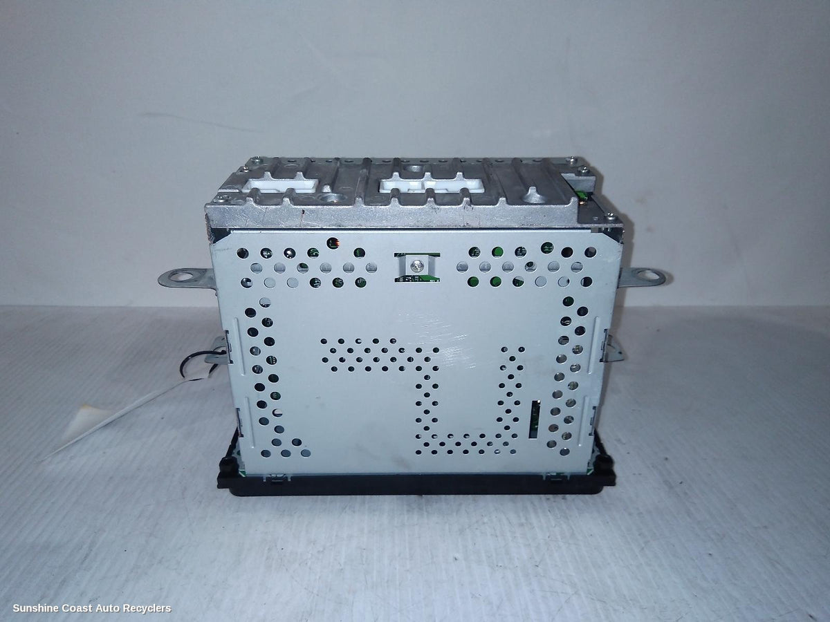 2000-2005 Toyota Rav4 Radio Cd Dvd Sat Tv