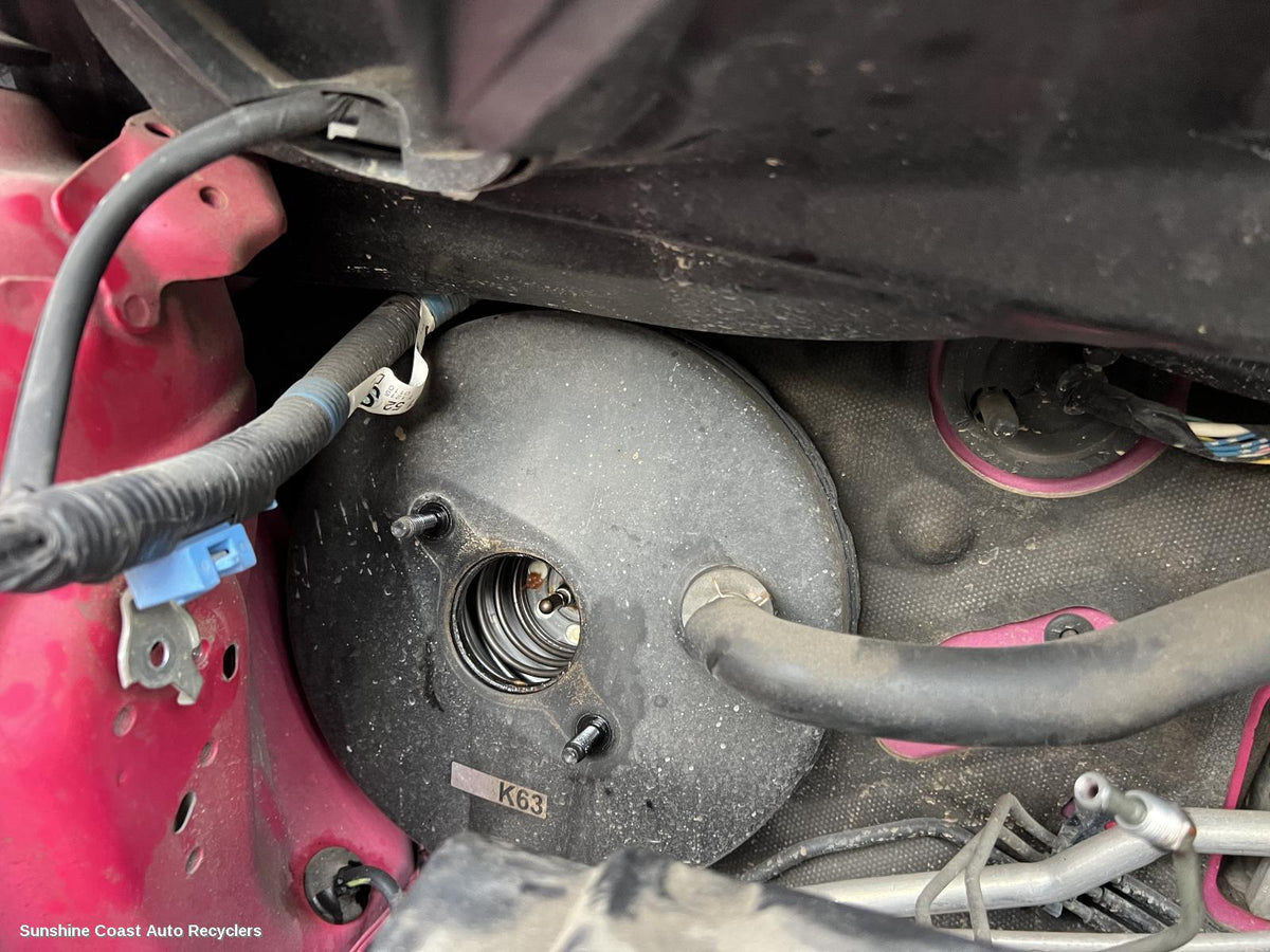 2005-2016 Toyota Yaris Brake Booster