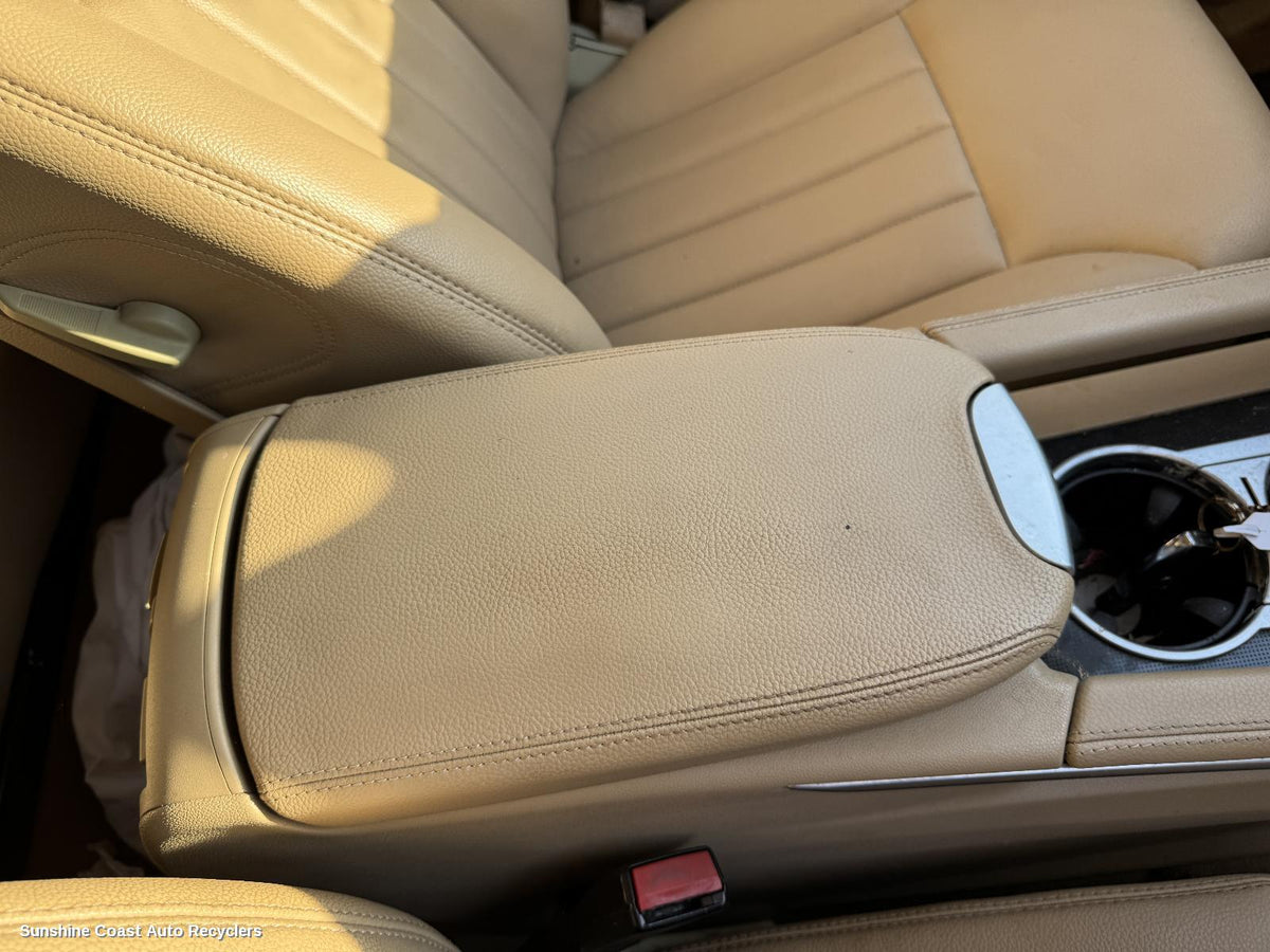 2005-2011 Mercedes M Class Console