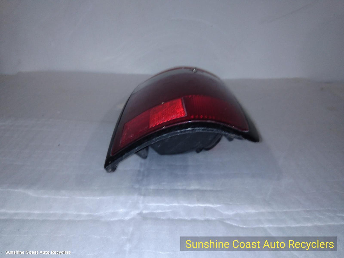 1990-1998 Toyota Landcruiser Right Taillight
