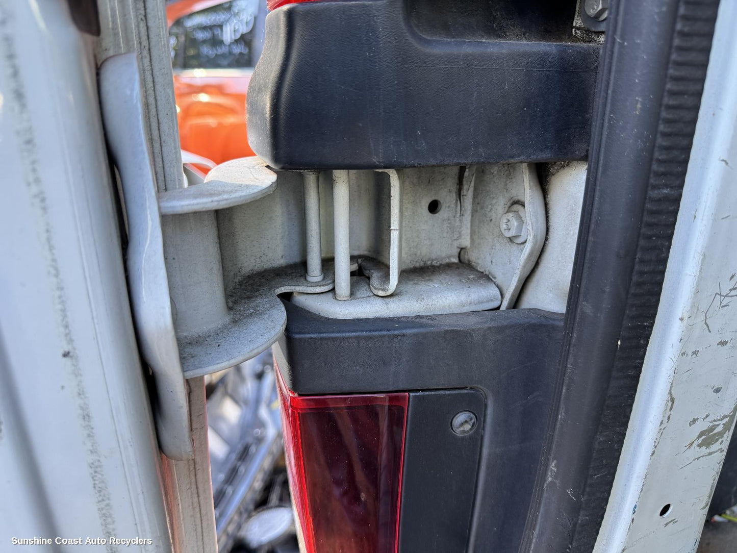 2015-2026 Renault Trafic Bootlid Tgate Hinge