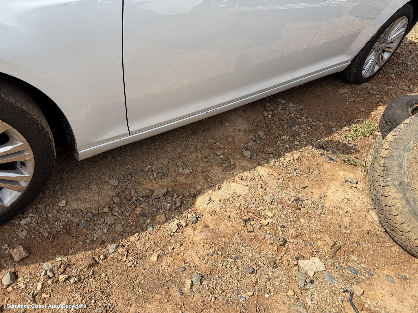 2012 Chrysler 300c Side Step Skirt