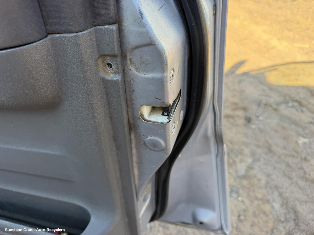 2000-2006 Mitsubishi Pajero Door Boot Gate Lock