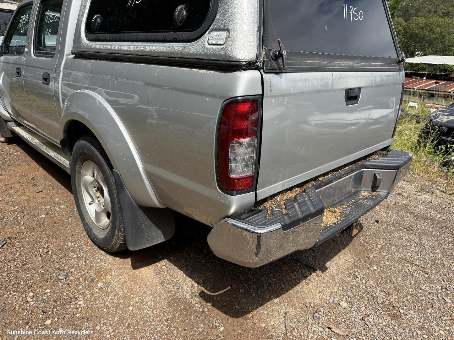 2008-2015 Nissan Navara Ute Back