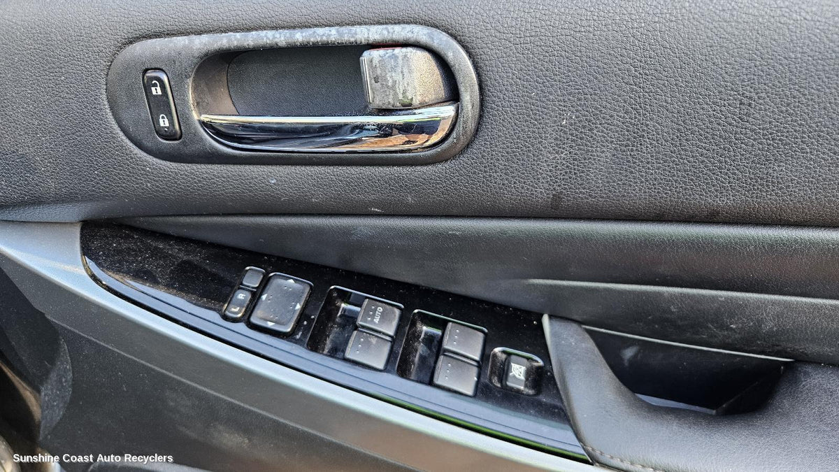 2006-2012 Mazda Cx7 Door Handle