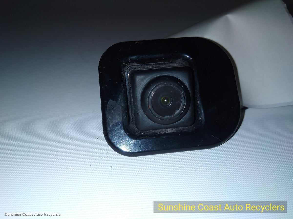 2013-2017 Nissan Pulsar Reverse Camera