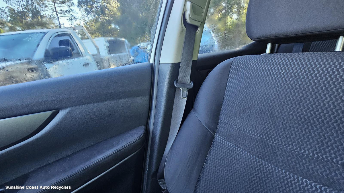 2013-2021 Nissan Qashqai Seatbelt Stalk
