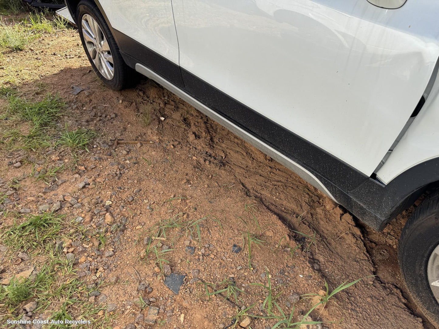2017 Suzuki S-cross Side Step Skirt