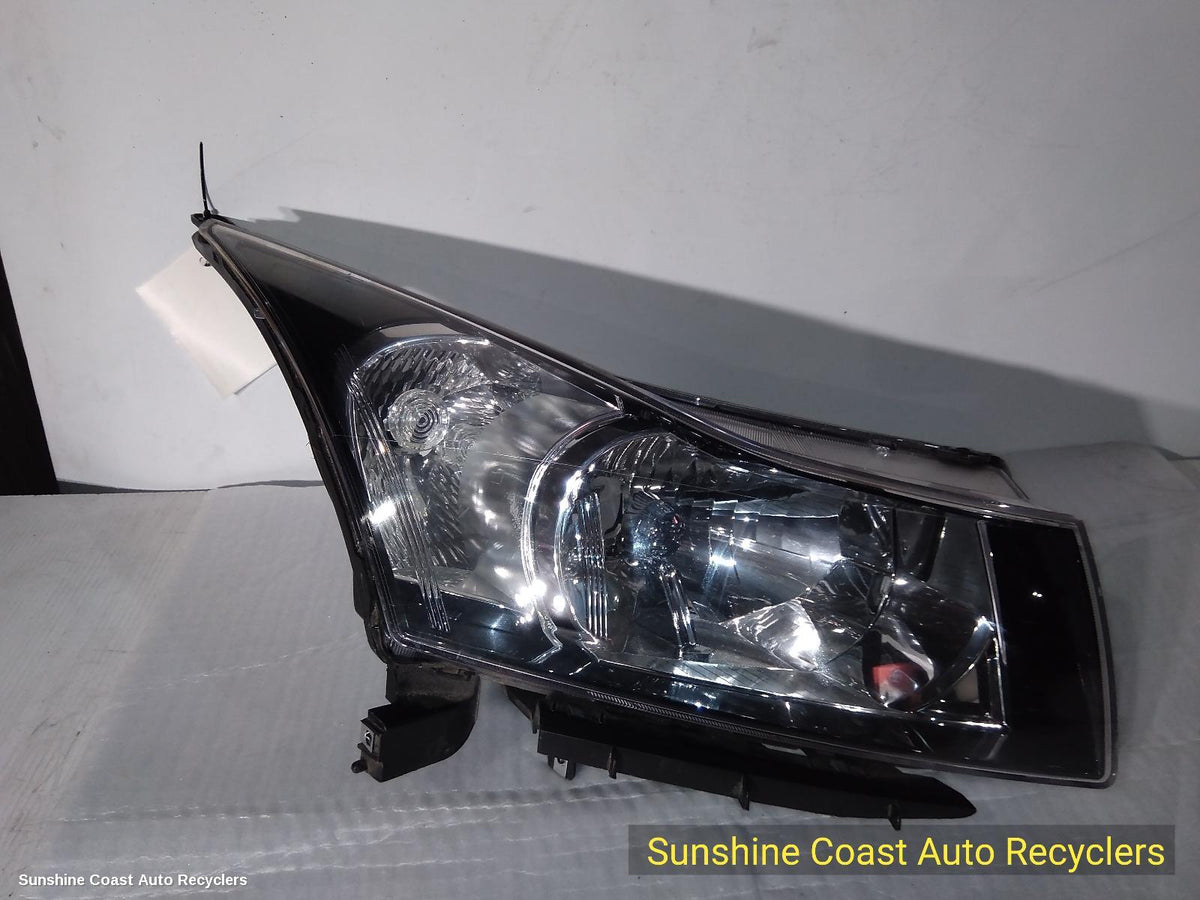 2009-2011 Holden Cruze Right Headlamp