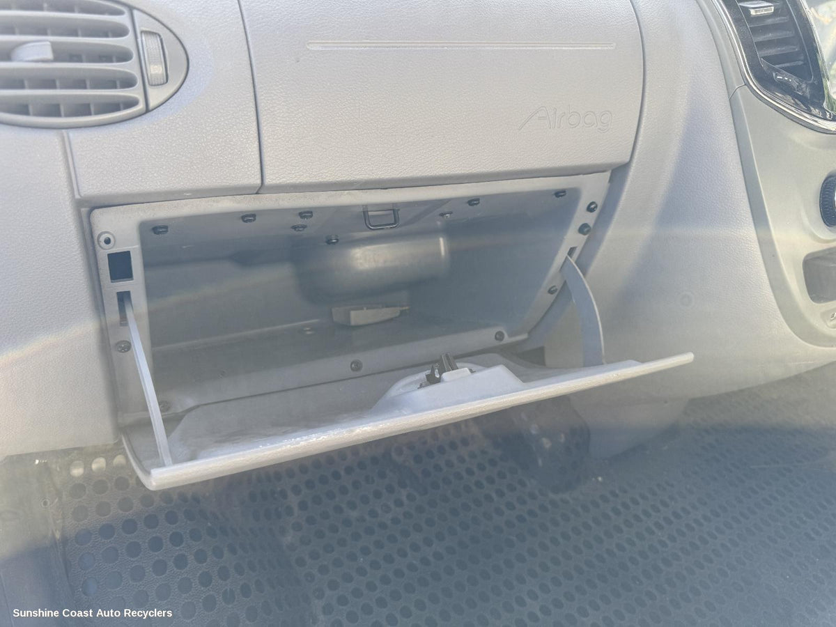 2013-2023 Ldv V80 Glove Box