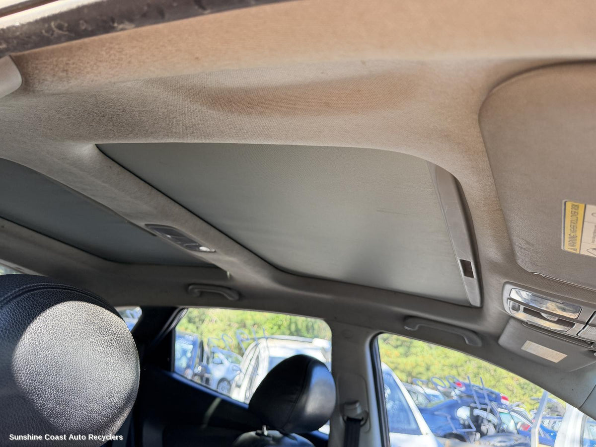 2009-2016 Hyundai Ix35 Roof Glass Sunroof T