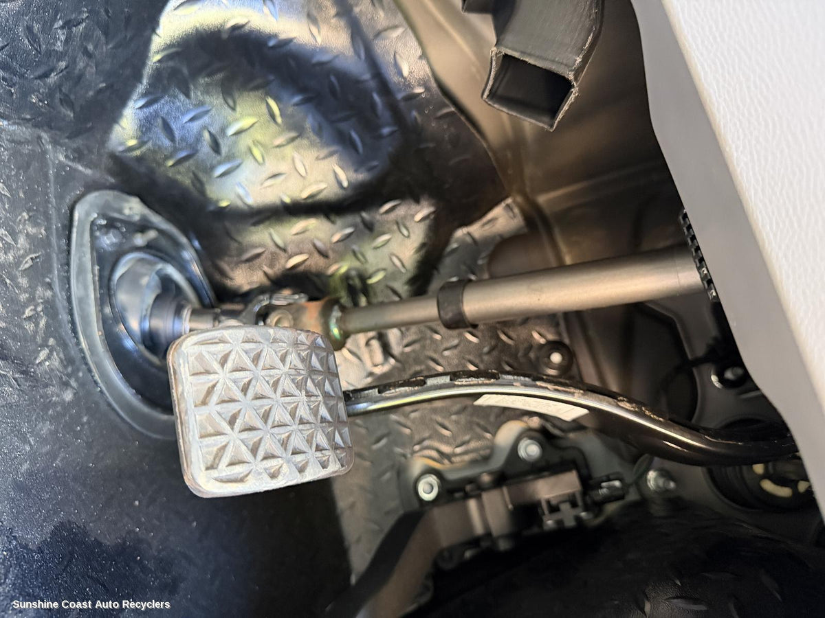 2020-2026 Ldv Deliver 9 Pedal Assembly